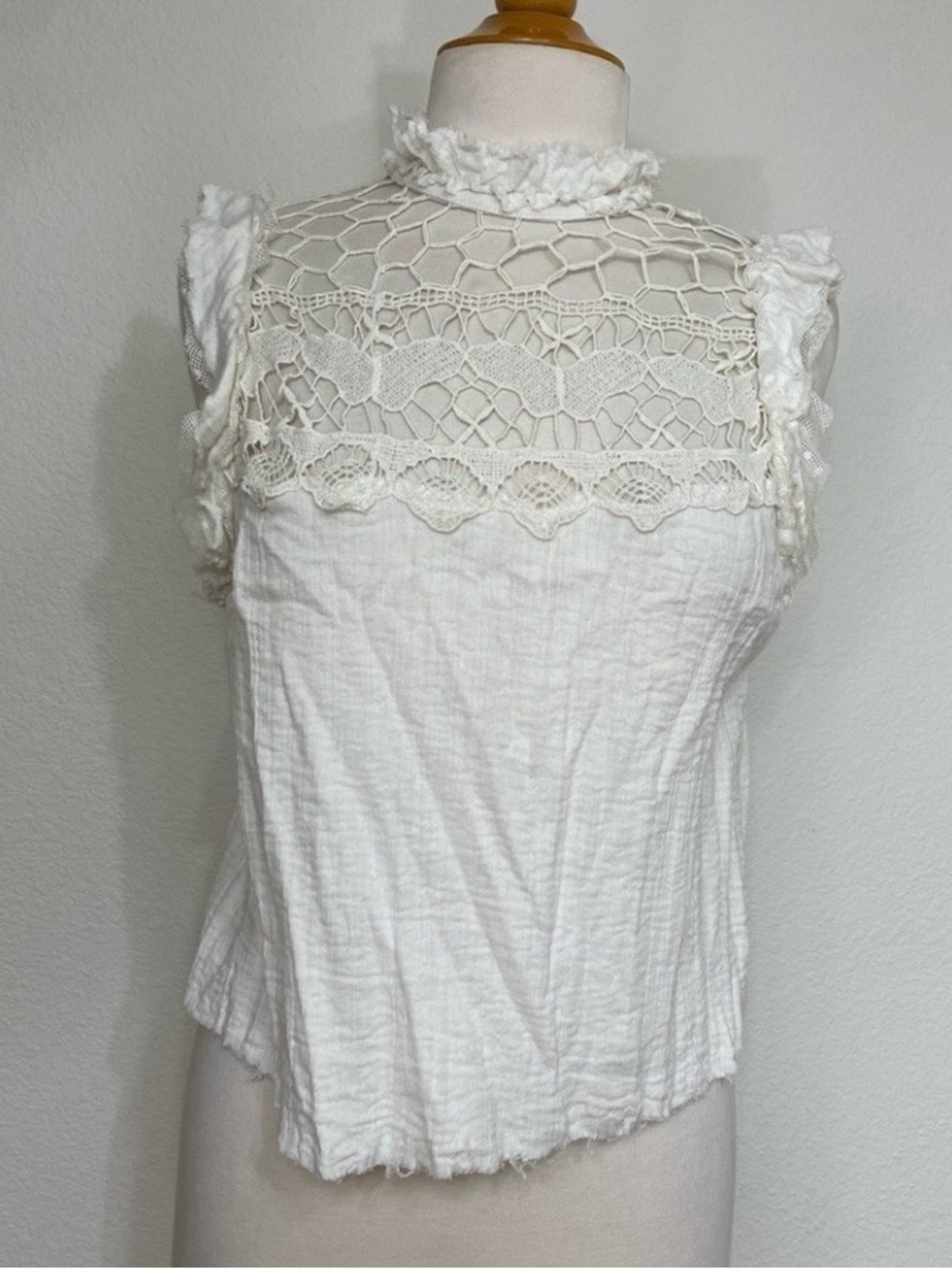 Free People Womens Cream Crochet Gauzy Open Back Sleeveless Top Size Small Boho